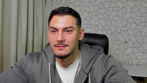 Snapshot of clintmasterss chatting on March 12, 6:41 am ClintMasterss online show from March 12, 6:41 am