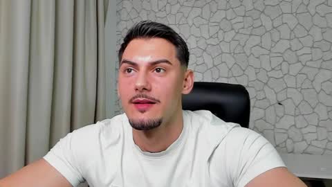 Snapshot of clintmasterss chatting on March 25, 5:57 am ClintMasterss online show from March 25, 5:57 am