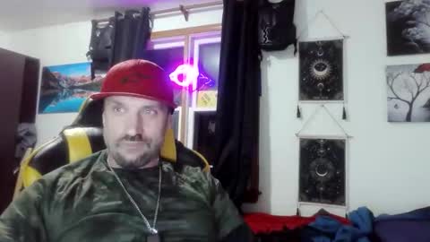 Snapshot of clintwood12 chatting on November 11, 3:50 am chad online show from November 11, 3:50 am