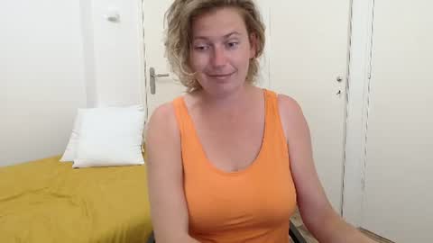 Syl  online show from July 13, 11:57 am