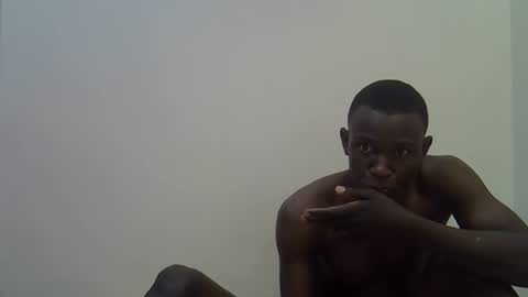clive_damian online show from May 19, 2:07 am