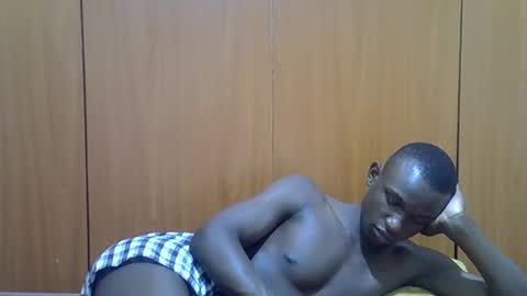 clive_damian online show from May 27, 4:59 pm