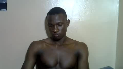clive_damian online show from June 14, 3:36 pm