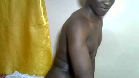 clive_damian online show from June 18, 10:36 pm