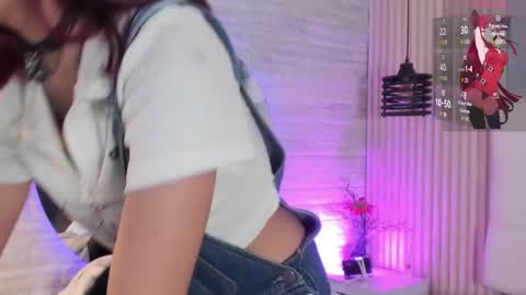 Cloe online show from December 9, 6:25 pm