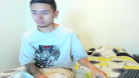 Cloe and Taylor online show from February 27, 10:59 am