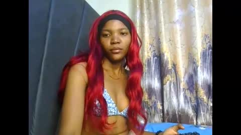 Snapshot of cloe_mae chatting on November 3, 7:42 am Cloe online show from November 3, 7:42 am