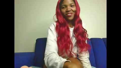 Snapshot of cloe_mae chatting on November 28, 10:34 pm Cloe online show from November 28, 10:34 pm