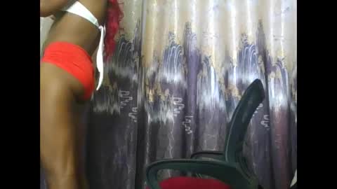 Snapshot of cloe_mae chatting on November 30, 4:27 am Cloe online show from November 30, 4:27 am