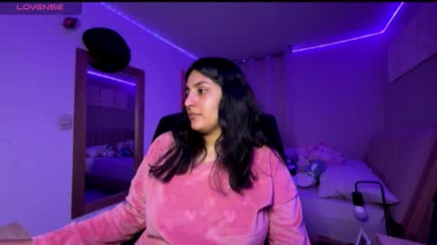 Snapshot of cloe_small08 chatting on November 7, 3:39 am cloe small online show from November 7, 3:39 am