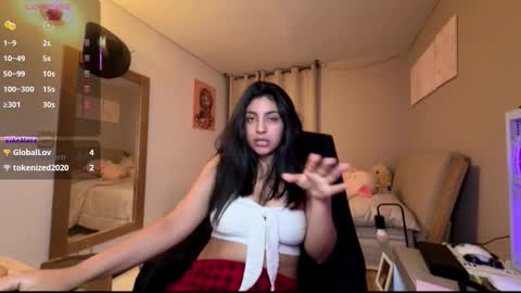 Snapshot of cloe_small08 chatting on November 24, 6:13 am cloe small online show from November 24, 6:13 am