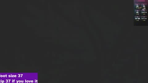 Snapshot of cloeperson chatting on June 4, 1:11 am lady cloe person online show from June 4, 1:11 am