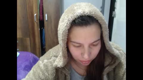 Snapshot of cloepussy chatting on October 23, 8:18 pm cloepussy online show from October 23, 8:18 pm