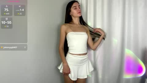 Snapshot of cloudbae chatting on October 1, 4:18 am Kelly online show from October 1, 4:18 am