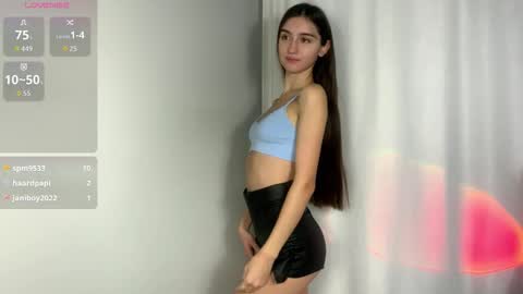 Snapshot of cloudbae chatting on October 12, 4:00 am Kelly online show from October 12, 4:00 am