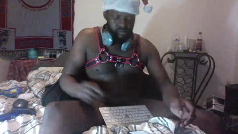 Snapshot of cloudman11 chatting on December 12, 11:07 am Sir online show from December 12, 11:07 am