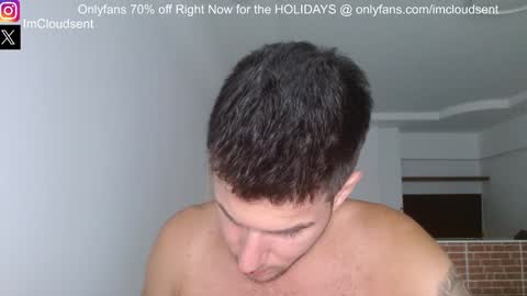 Snapshot of cloudsent chatting on January 29, 2:40 am 35 videos 50 pictures ---- IGTwitter ImCloudsent online show from January 29, 2:40 am