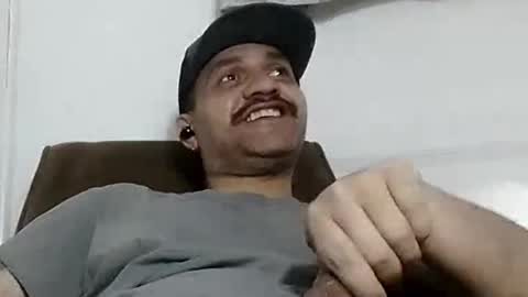 Snapshot of cloudyclearskies chatting on October 29, 6:20 pm CloudyClearSkies online show from October 29, 6:20 pm