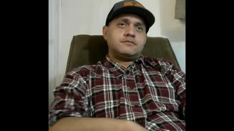 Snapshot of cloudyclearskies chatting on November 8, 12:16 pm CloudyClearSkies online show from November 8, 12:16 pm