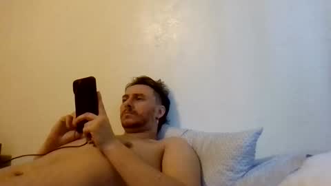 tallhungandcloudy online show from March 9, 4:11 pm