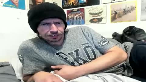 Snapshot of cloudyystarr666 chatting on November 8, 10:26 am cloudyystarr666 online show from November 8, 10:26 am