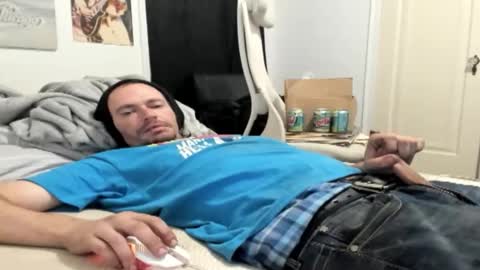 Snapshot of cloudyystarr666 chatting on November 13, 8:57 am cloudyystarr666 online show from November 13, 8:57 am