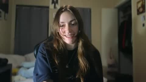 Clover online show from December 12, 1:21 am