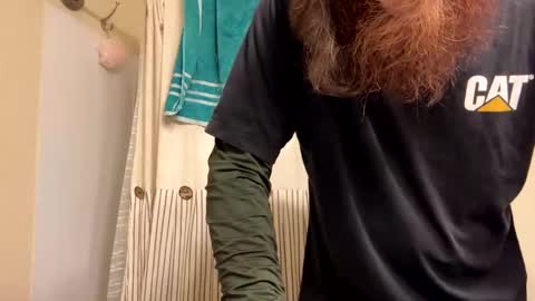 Snapshot of cloverboy1988 chatting on January 22, 11:45 am cloverboy1988 online show from January 22, 11:45 am