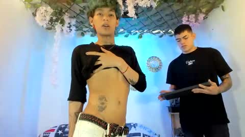 Snapshot of club_latinboys chatting on October 25, 3:07 pm club_latinboys online show from October 25, 3:07 pm