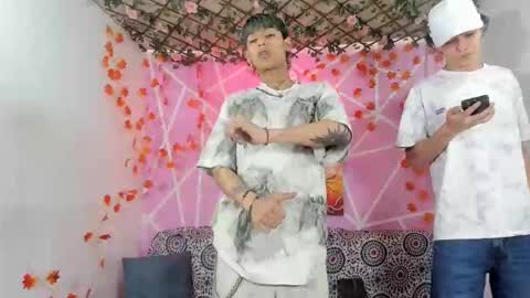 Snapshot of club_latinboys chatting on November 24, 7:24 pm club_latinboys online show from November 24, 7:24 pm