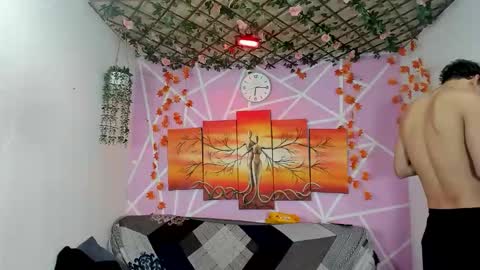 Snapshot of club_latinboys chatting on March 14, 10:59 pm club_latinboys online show from March 14, 10:59 pm