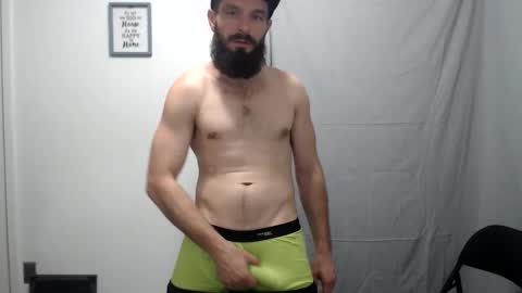 Maxxdieselx69 online show from March 5, 9:11 pm