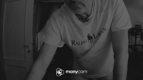 Snapshot of clubkes chatting on April 9, 10:48 pm clubkes online show from April 9, 10:48 pm