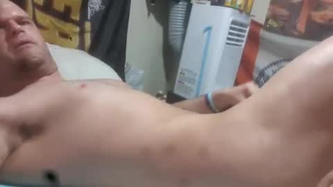 clutch_bigxby online show from April 29, 8:48 pm