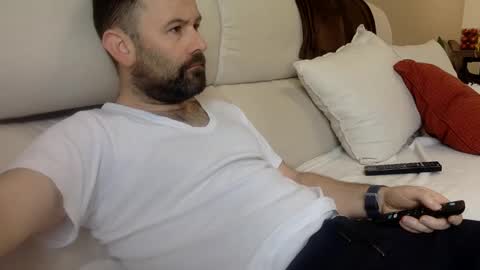 Snapshot of cmp_brandon chatting on January 8, 10:17 am cmp_brandon online show from January 8, 10:17 am