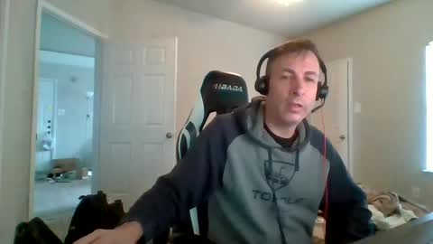 Snapshot of cmypenis chatting on December 23, 3:55 pm Master Bates online show from December 23, 3:55 pm