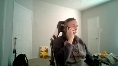 Snapshot of cmypenis chatting on December 29, 5:12 pm Master Bates online show from December 29, 5:12 pm