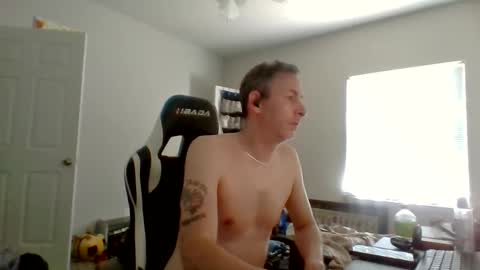 Snapshot of cmypenis chatting on October 7, 6:38 pm Master Bates online show from October 7, 6:38 pm