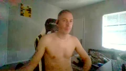 Snapshot of cmypenis chatting on November 8, 2:39 pm Master Bates online show from November 8, 2:39 pm