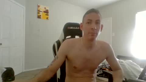 Snapshot of cmypenis chatting on November 12, 7:13 pm Master Bates online show from November 12, 7:13 pm