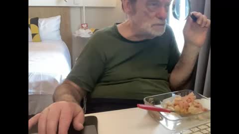 Coach Karl Porn Star Tip me all the way to my next trip online show from January 12, 12:32 pm