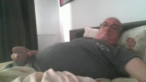 Snapshot of cock9635 chatting on June 14, 11:01 am cock9635 online show from June 14, 11:01 am