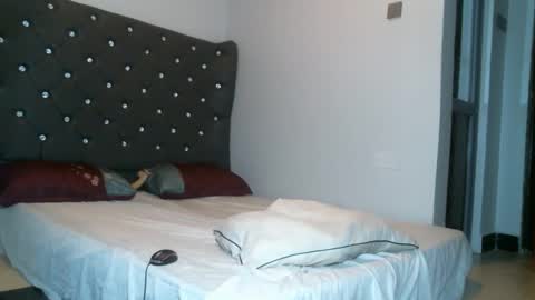 Snapshot of cock_addict183 chatting on October 22, 8:52 pm Cock Addict online show from October 22, 8:52 pm