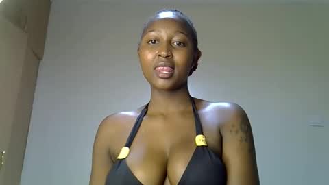 bella online show from November 23, 2:00 am