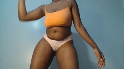 Snapshot of cocoalush9819 chatting on October 31, 7:04 pm cocoalush9819 online show from October 31, 7:04 pm