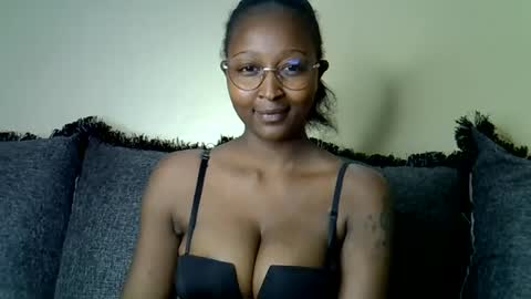 Coco online show from July 6, 3:03 pm