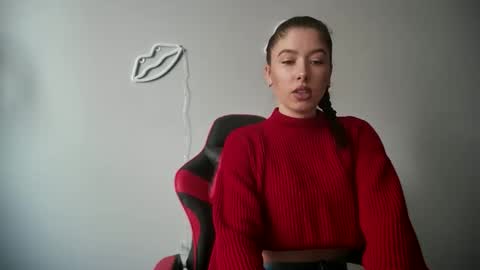 Snapshot of cocoberry1 chatting on October 6, 11:40 am cocoberry1 online show from October 6, 11:40 am