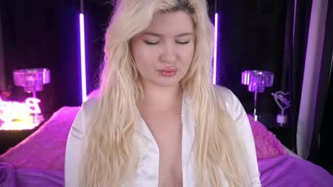 Snapshot of cocosecretss chatting on December 15, 7:57 am onlyfans amyleyy online show from December 15, 7:57 am