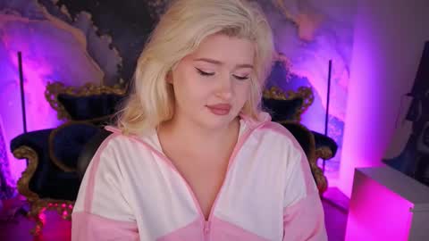 Snapshot of cocosecretss chatting on October 13, 6:57 am onlyfans amyleyy online show from October 13, 6:57 am