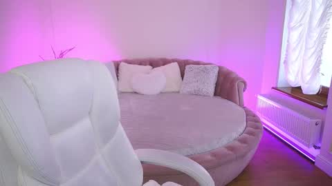 Snapshot of cocosecretss chatting on December 15, 8:29 am onlyfans amyleyy online show from December 15, 8:29 am